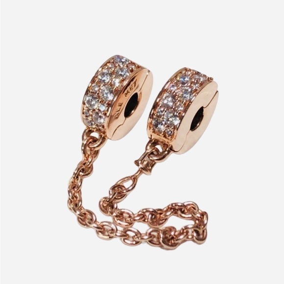 🆕Clear Pavé Safety Chain Clip Charm - Picture 3 of 4